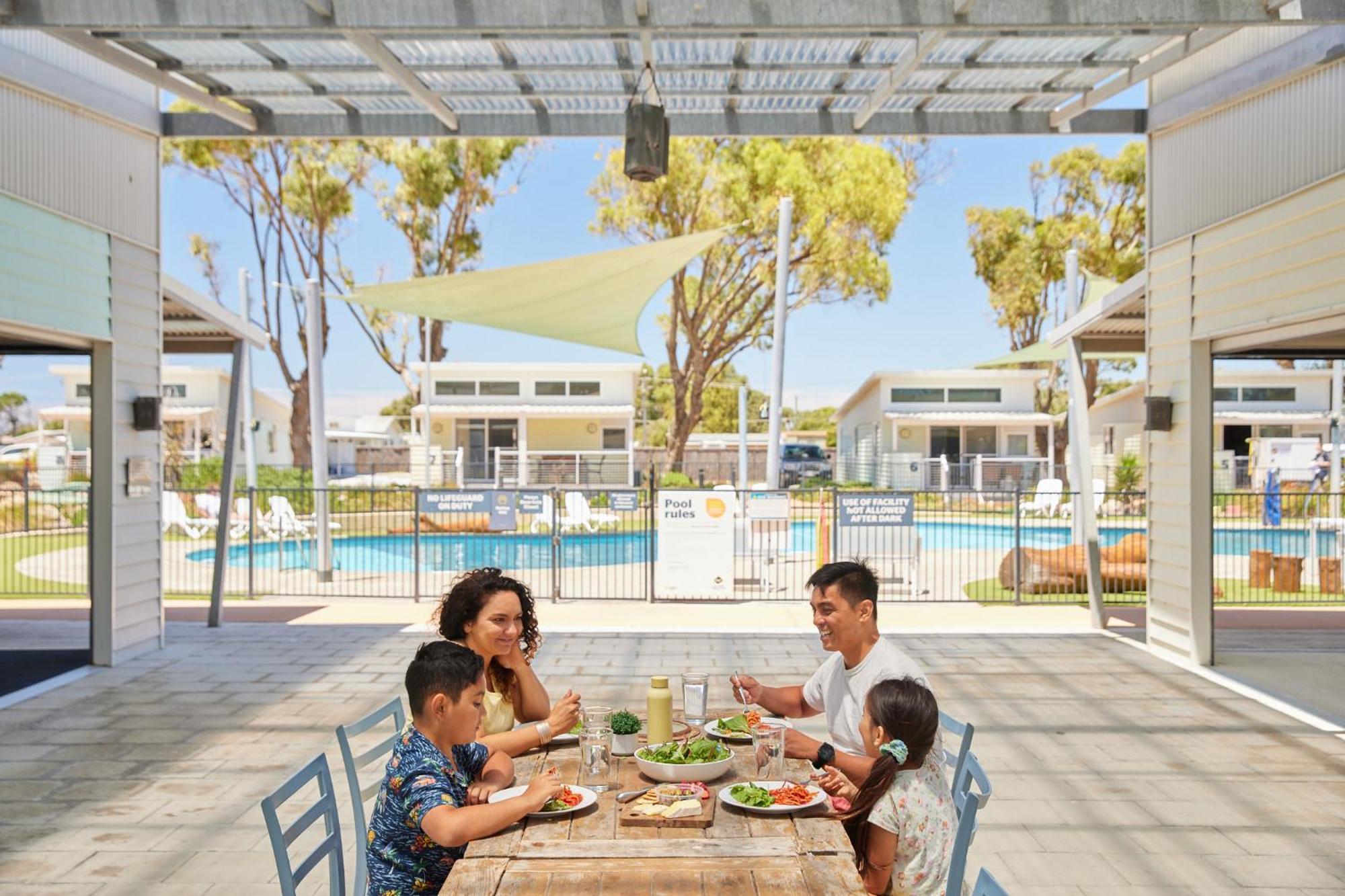 Rac Cervantes Holiday Park Eksteriør bilde